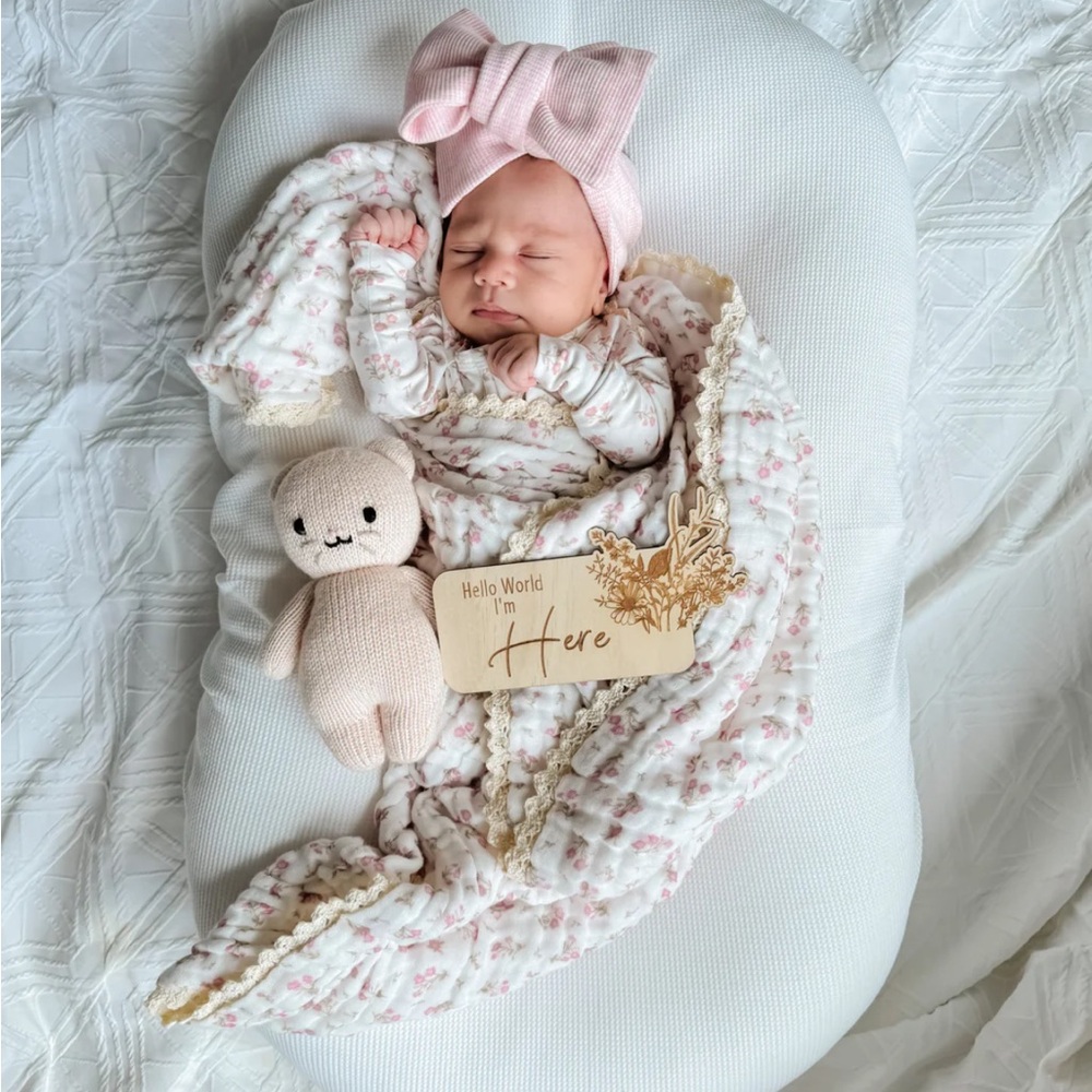 Little & Fern GAUZE LACE BLANKET | PAISLEY PEONY